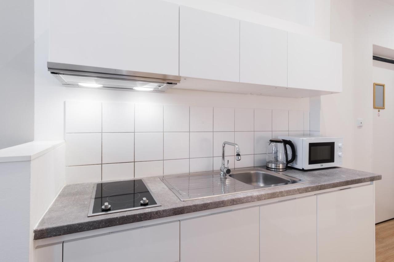 Apartment Mizu House By Days Prag