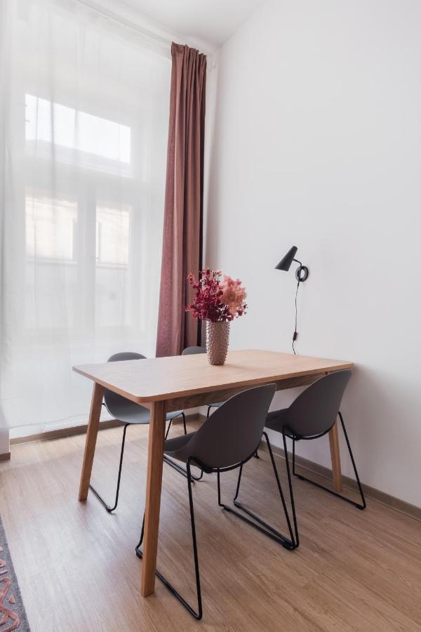 Apartment Mizu House By Days Prag