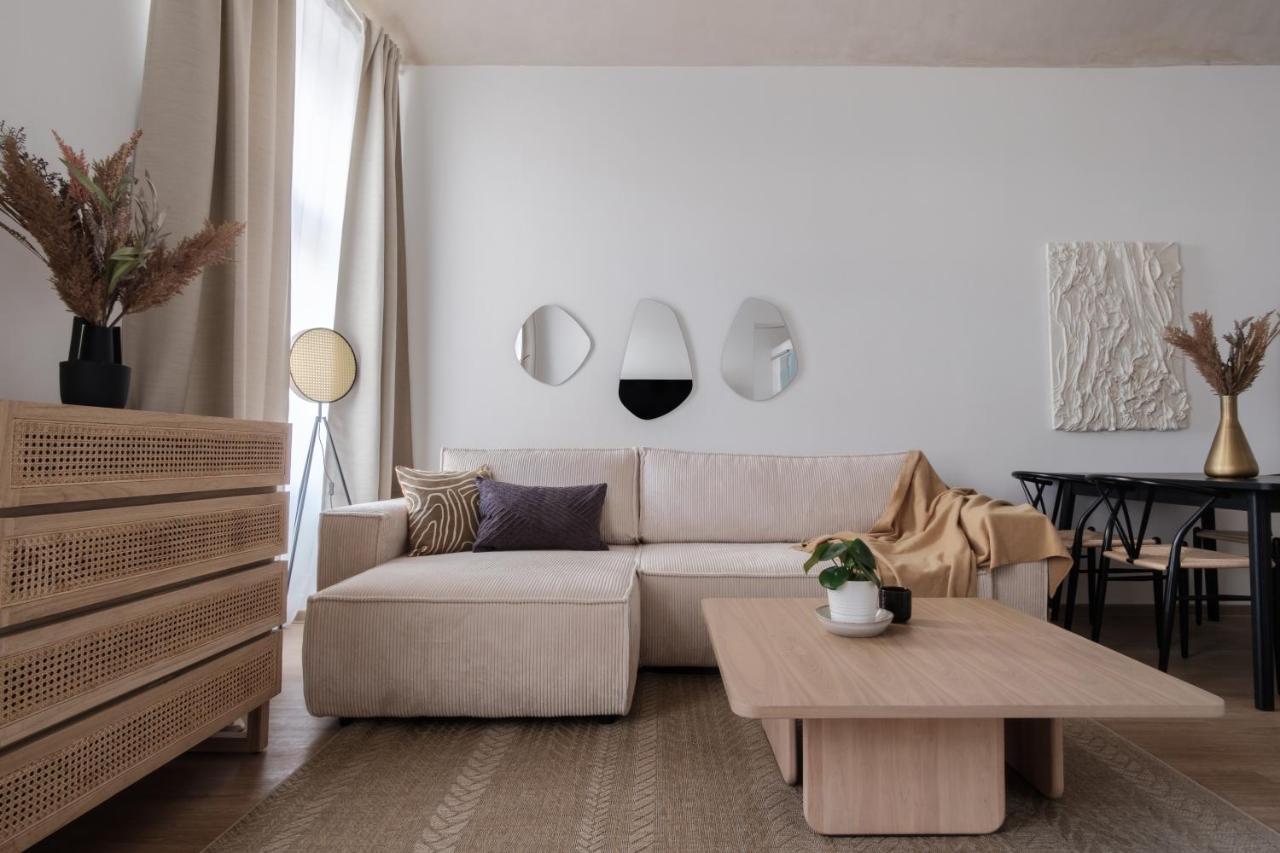 Apartment Mizu House By Days Prag